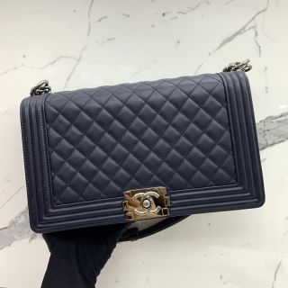 No.20 Medium Classic Flap in Navy Lambskin