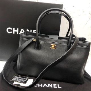 Chanel No.18 Cerf Tote, Black Caviar Skin Leather