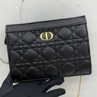 CARO BLACK WALLET ON CHAIN