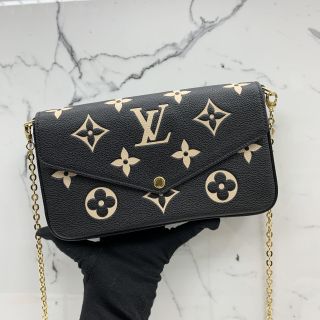 Louis Vuitton Felicie Pochette in 2023