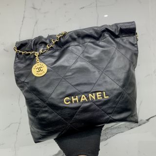 AS3260 CHANEL22 SMALL BLACK GHW MICROCHIPPED