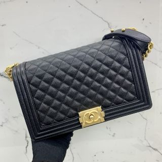 CAVIAR SKIN 28 NEW MEDIUM NO.27 BLACK CHAIN SHOULDER GHW