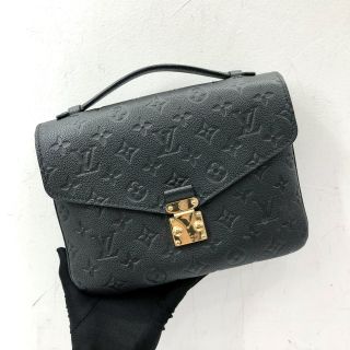 Louis Vuitton  Pochette Métis Bag in Empreinte