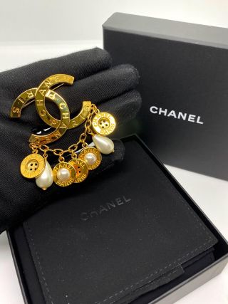 Chanel Pearl Brooch B20A Logo Button