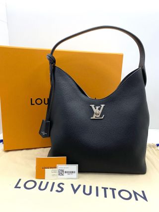 LOUIS VUITTON LOCKME HOBO