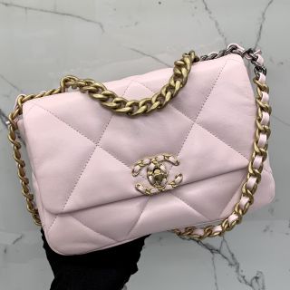 Chanel Bag Calf 19 Pink Microchip