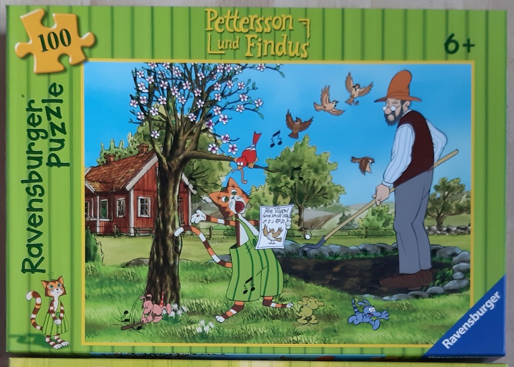 Illustration of Pettson and Findus in a garden with birds, singing a song.