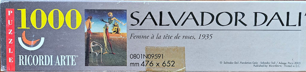 Femme à la tête de roses
