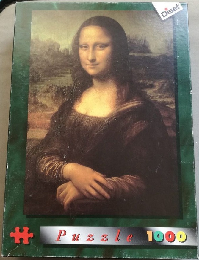 A reproduction of Leonardo da Vinci's Mona Lisa painting.