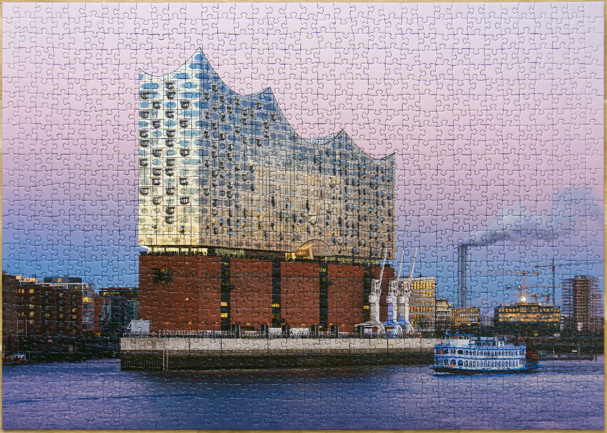 Elbphilharmonie concert hall in Hamburg at dusk