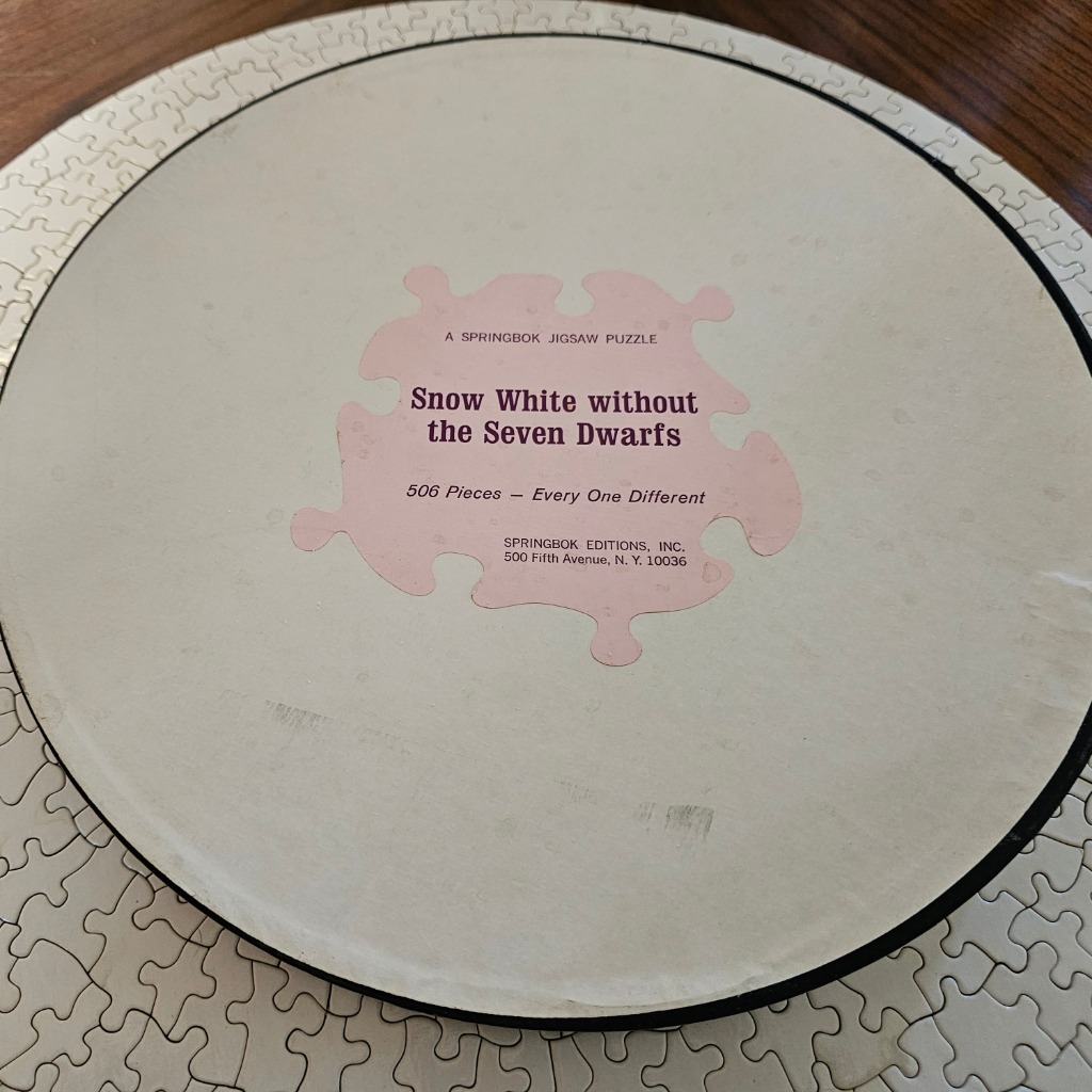 Circular minimalist design with text 