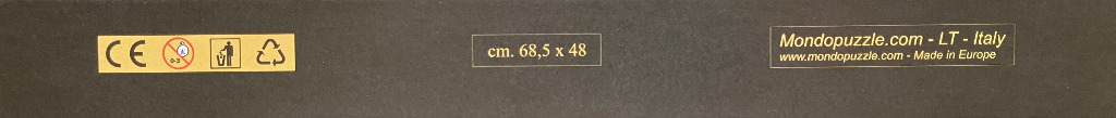 Golden text on dark background with CE, age restriction, recycle, and size info.