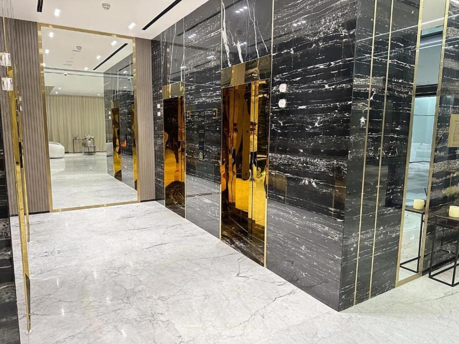 lobby 1