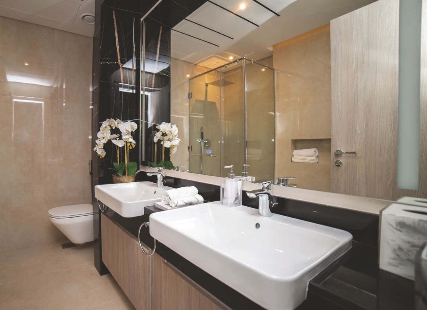 interior 10