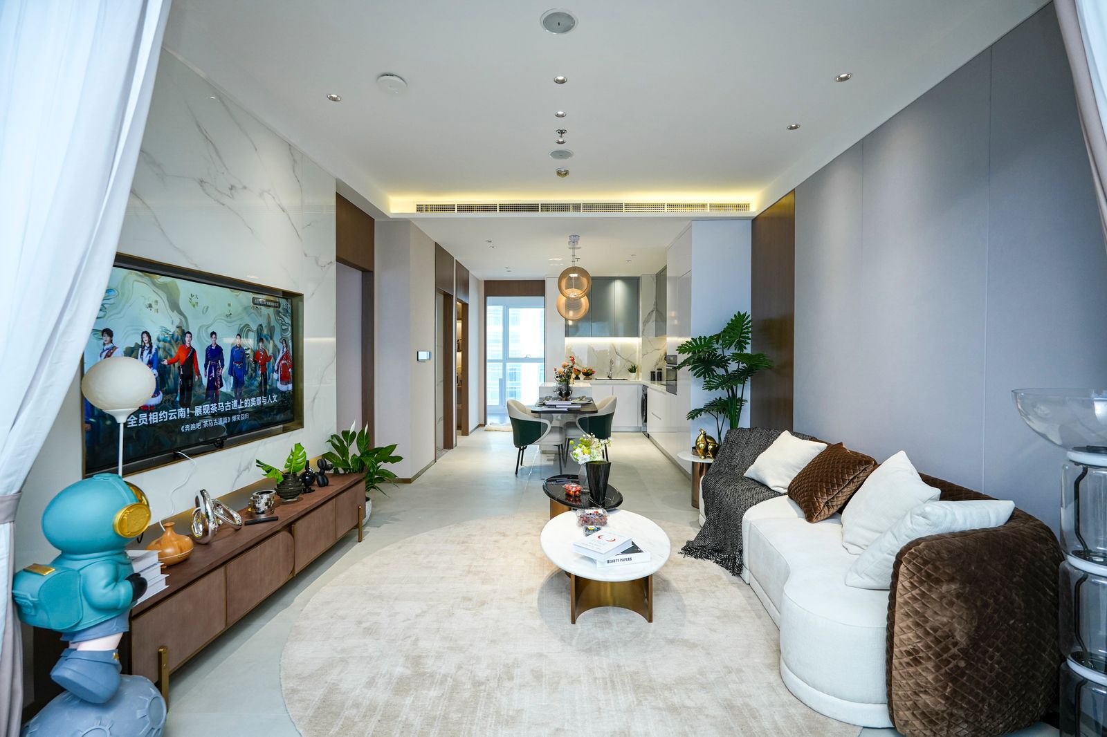 interior 2