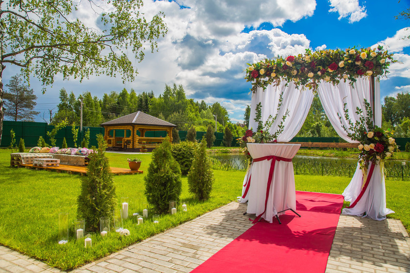 Шатер на 70 персон в ЮЗАО, м. Саларьево от 2500 руб. на человека