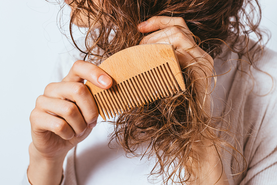 Comb vs. Brush When To Use And Why They're Important iRESTORE Laser iRESTORE Hair Growth System