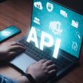 LINEミニアプリのAPIとは？主な種類や特徴、活用事例も解説