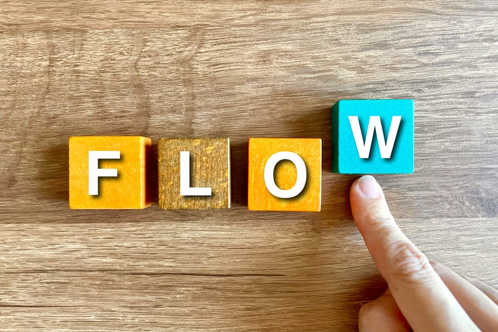 Web制作工程におけるワイヤーフレームとデザインカンプの役割とタイミングの違い