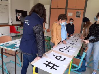 Photo d'une intervention pédagogique faite dans une classe