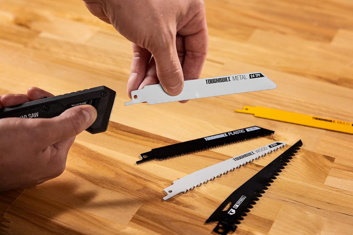 Toughbuilt Folding Jab Saw + 4 Blades TB-H4S5-23FU