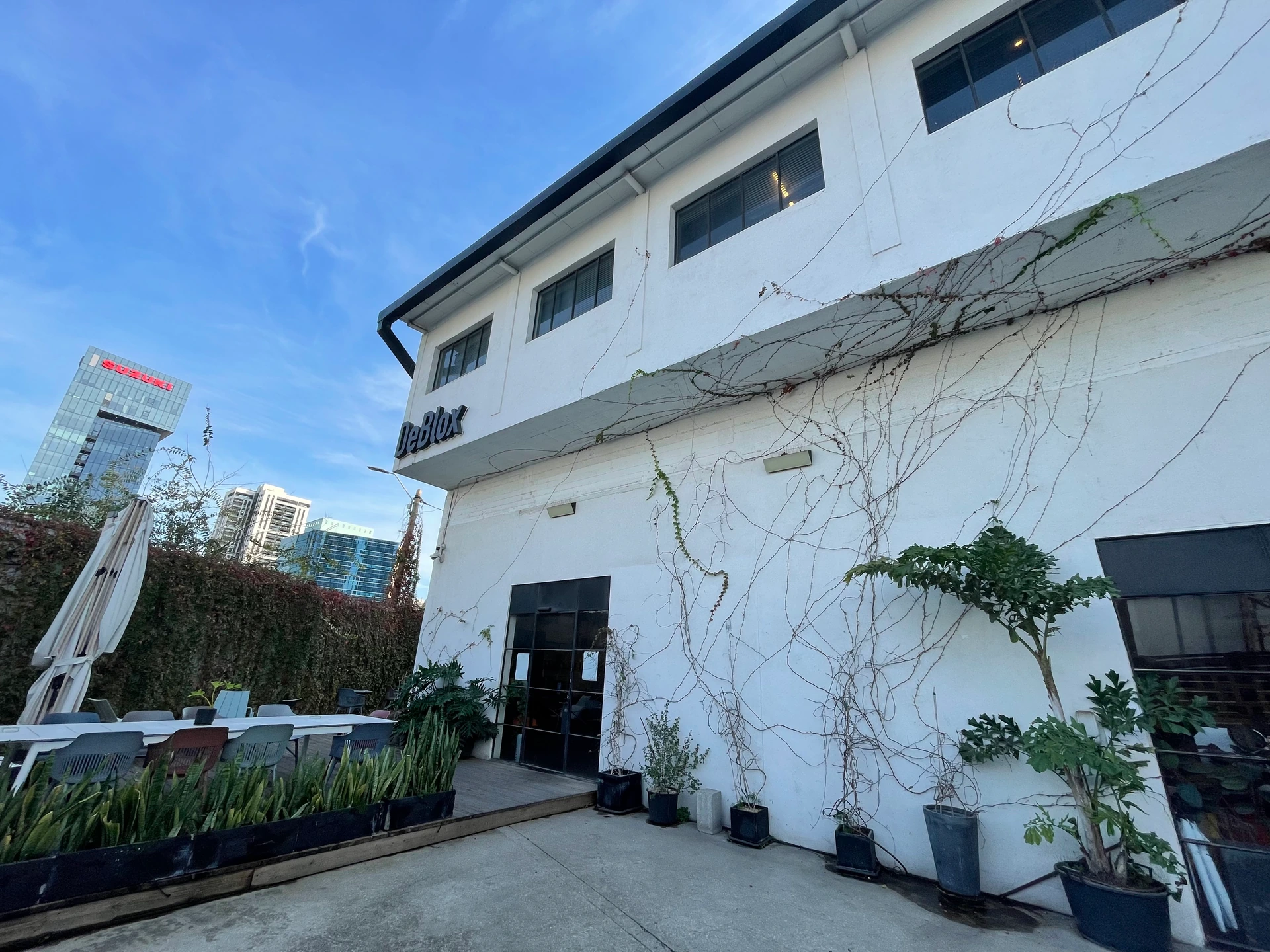 סאבליס בשכונת מונטיפיורי ת״א | Plug and Play בשכונת מונטיפיורי תל אביב