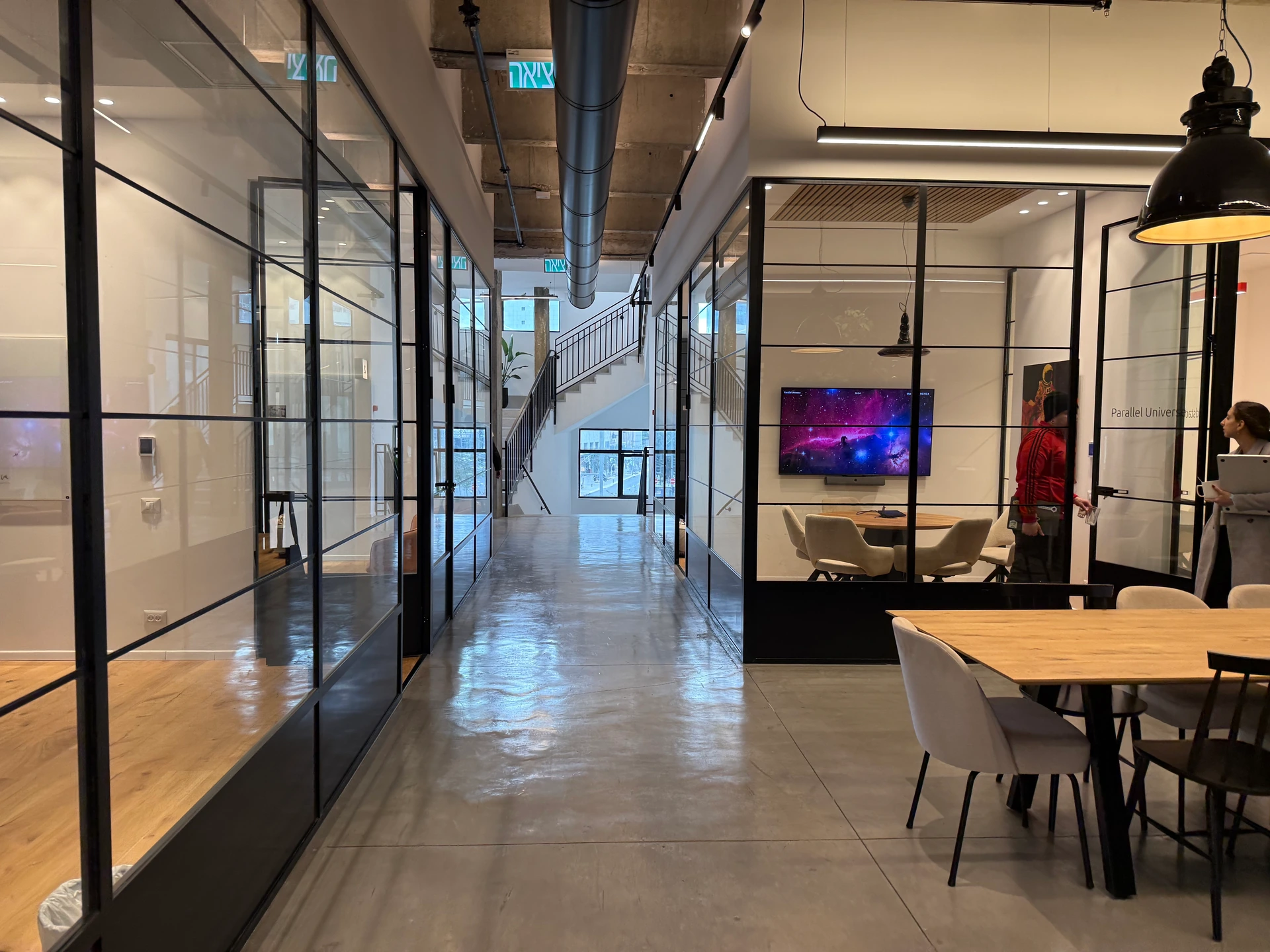 להשכרה - מהמבנים המעוצבים והמושקעים ביותר בתל אביב במתחם שרונה והסביבה תל אביב