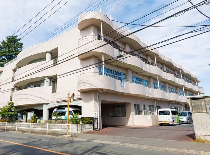 メディカルホームくらら調布｜東京都調布市の高級老人ホーム（介護付き有料老人ホーム）（写真1）