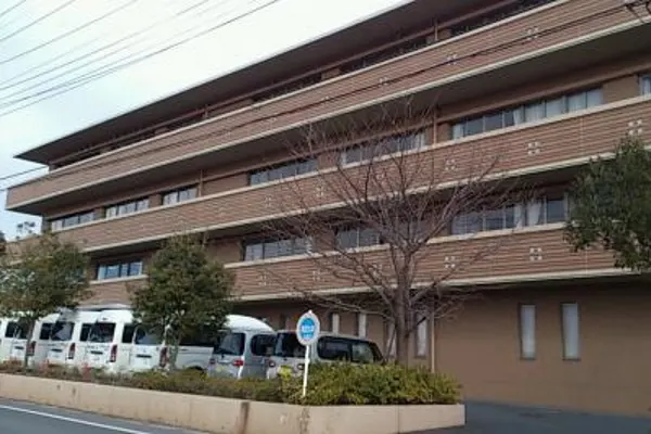 メディカル・リハビリホームグランダ横濱三渓園|神奈川県横浜市中区の介護付き有料老人ホーム(写真1)
