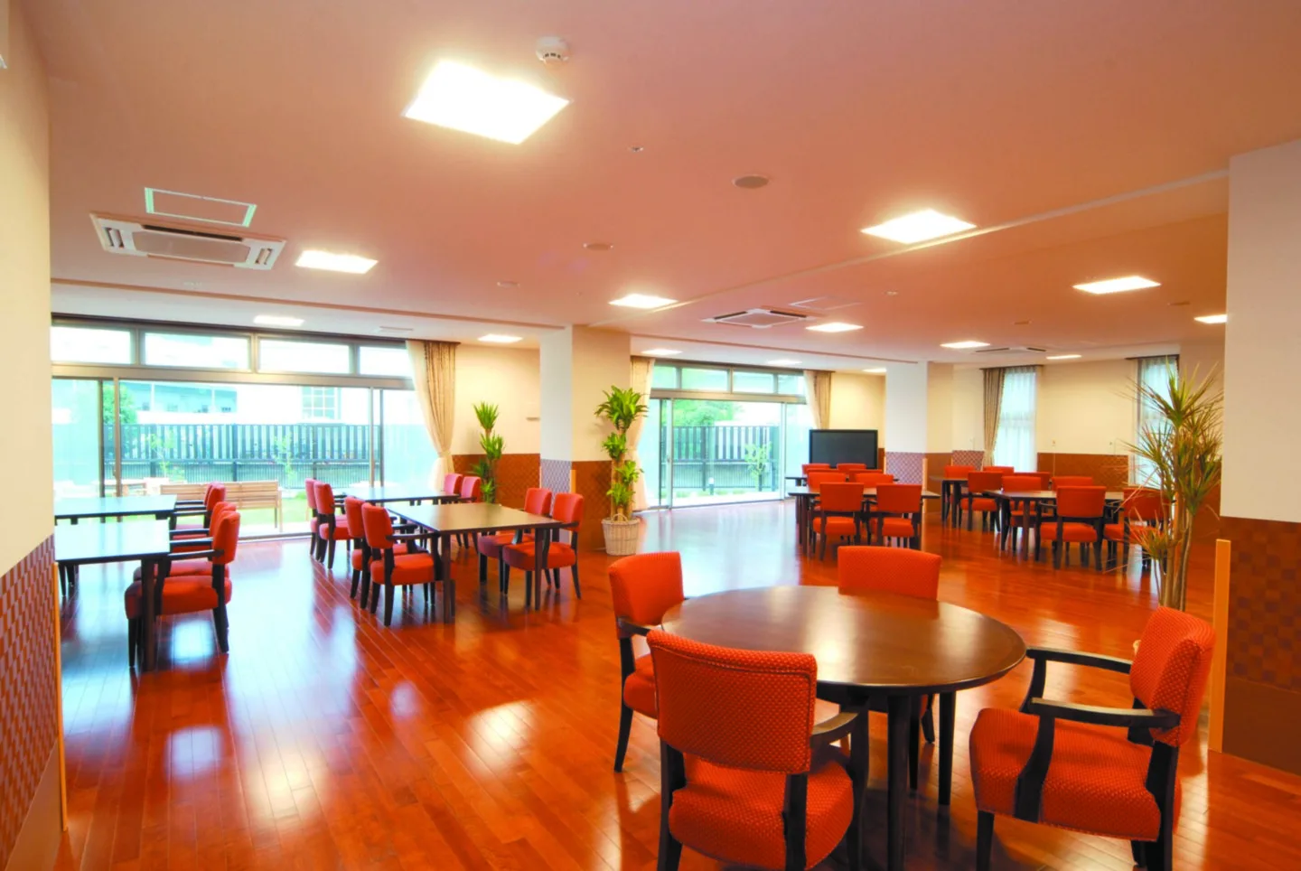 SOMPOケアラヴィーレ多摩川桜並木｜神奈川県川崎市多摩区の介護付き有料老人ホーム（写真1）