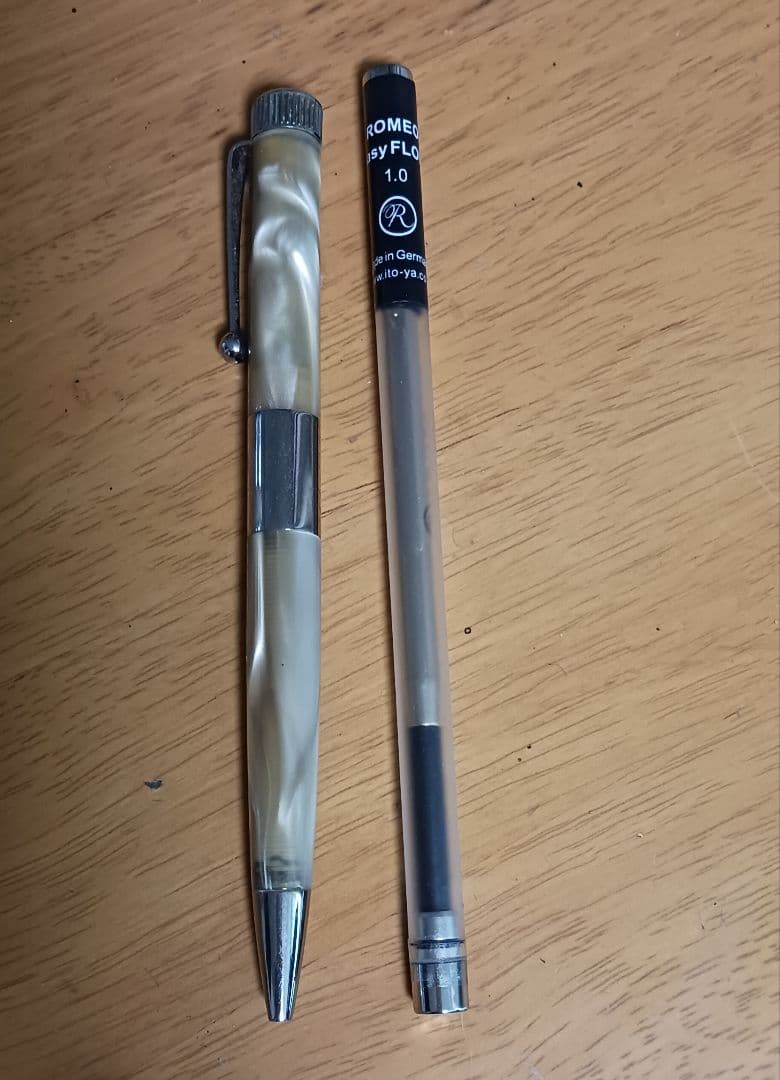 ロメオ ROMEO No.3 ボールペン 細軸1.1mmイタリアンベージュ伊東屋