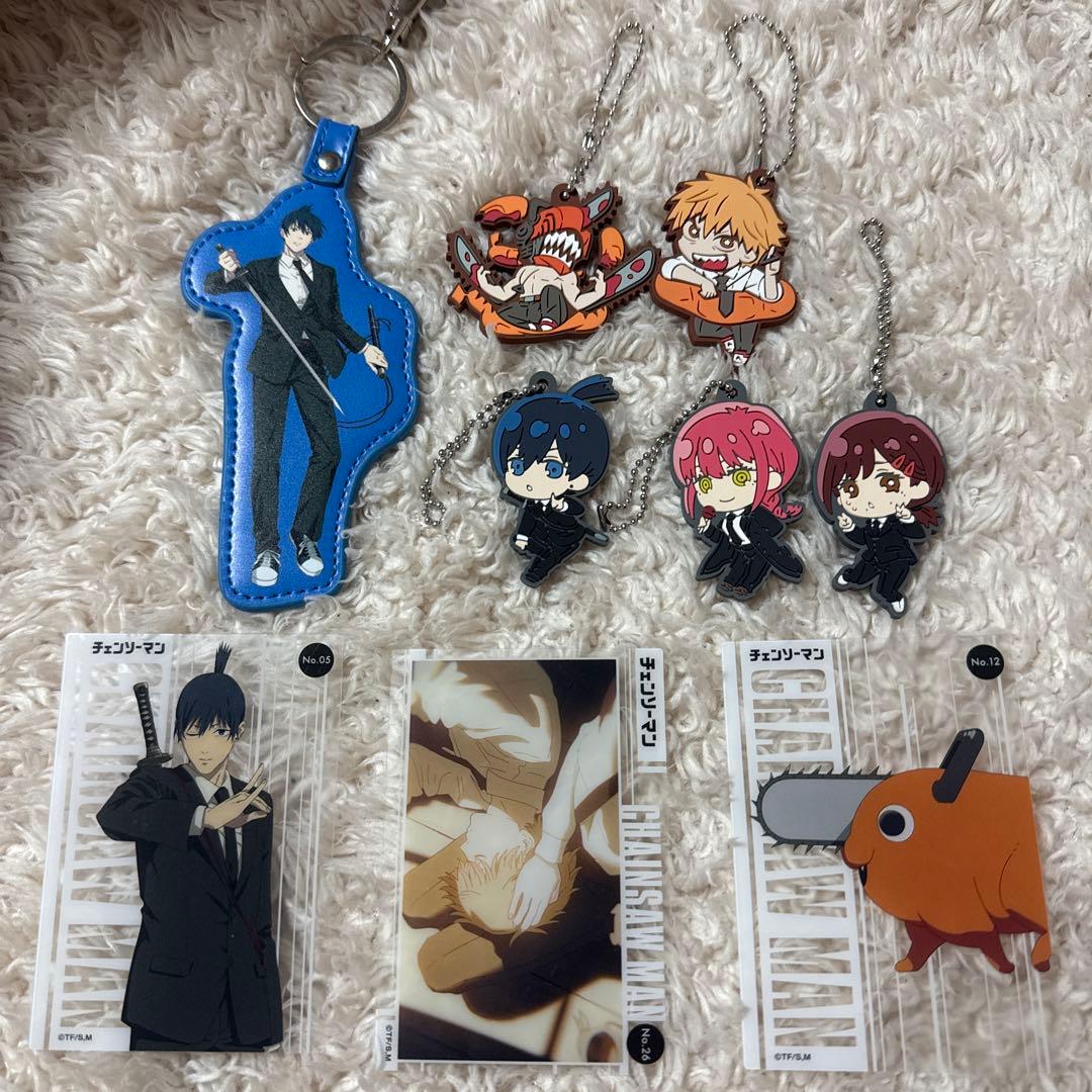 【美品】Chainsaw Manキーホルダー６個 アクリルカード4枚　まとめ売り