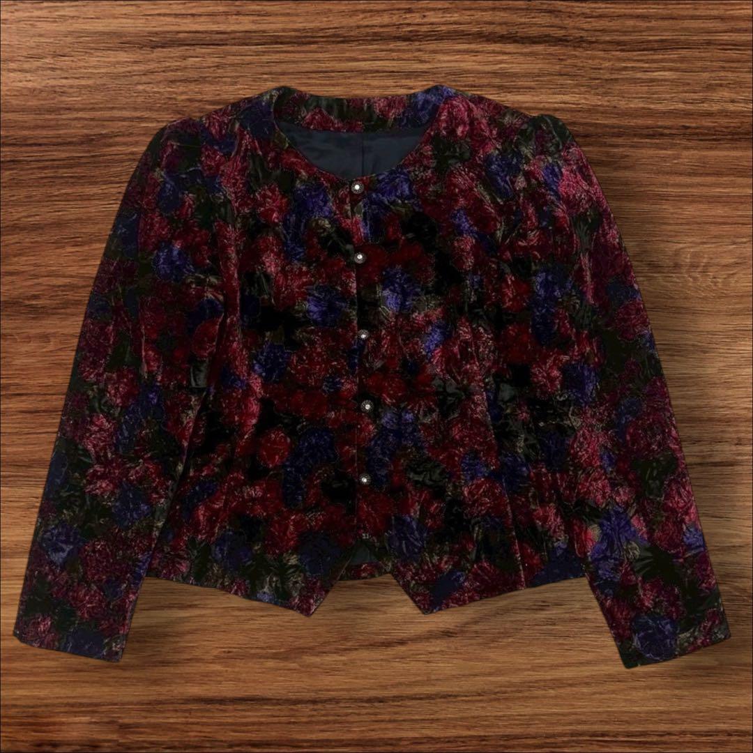 一点物 ヴィンテージ 花柄 ベロア調 カラージャケット 赤×紫×黒 by メルカリ