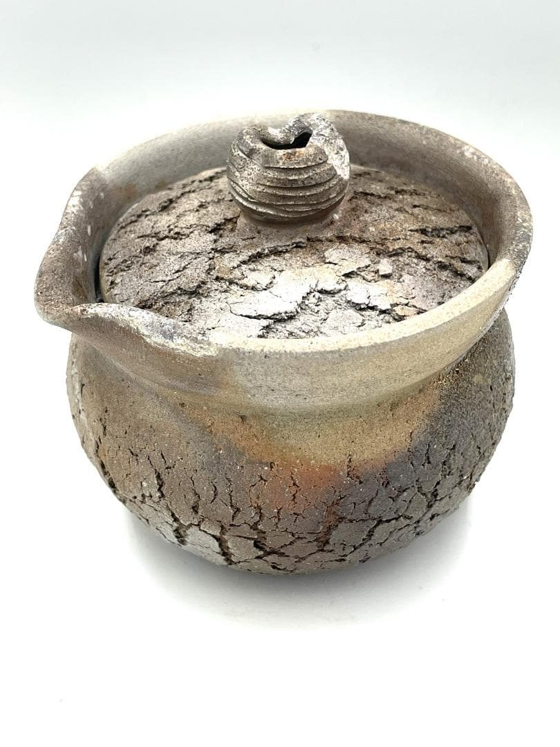 陶器製 武田良昭作　宝瓶 絞り出し たし１０１