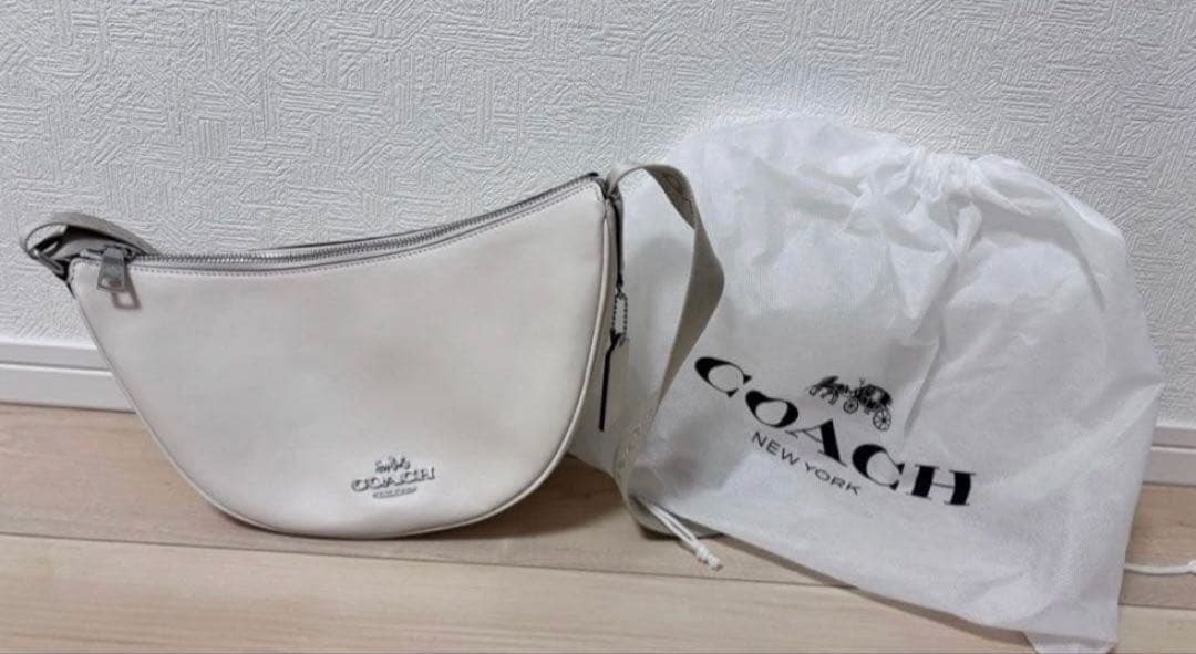 COACH ペース ショルダー バッグ　保存袋付き