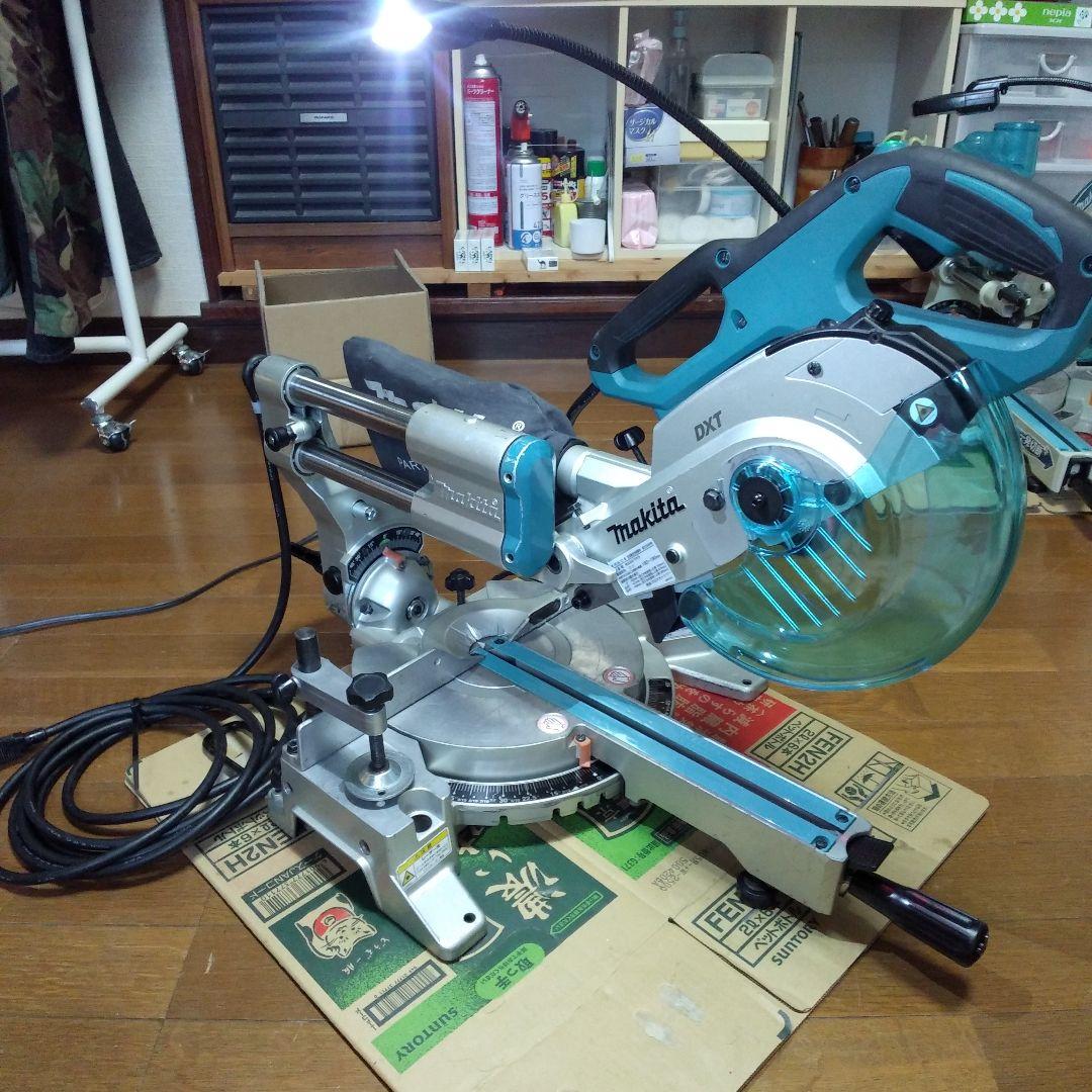 マキタ　スライド丸ノコ　LS0717FL