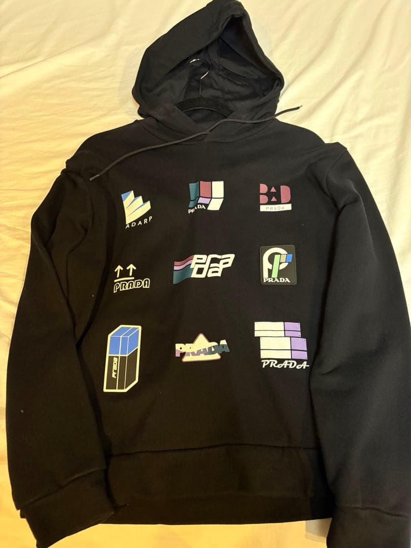PRADA ブラック パーカー S
