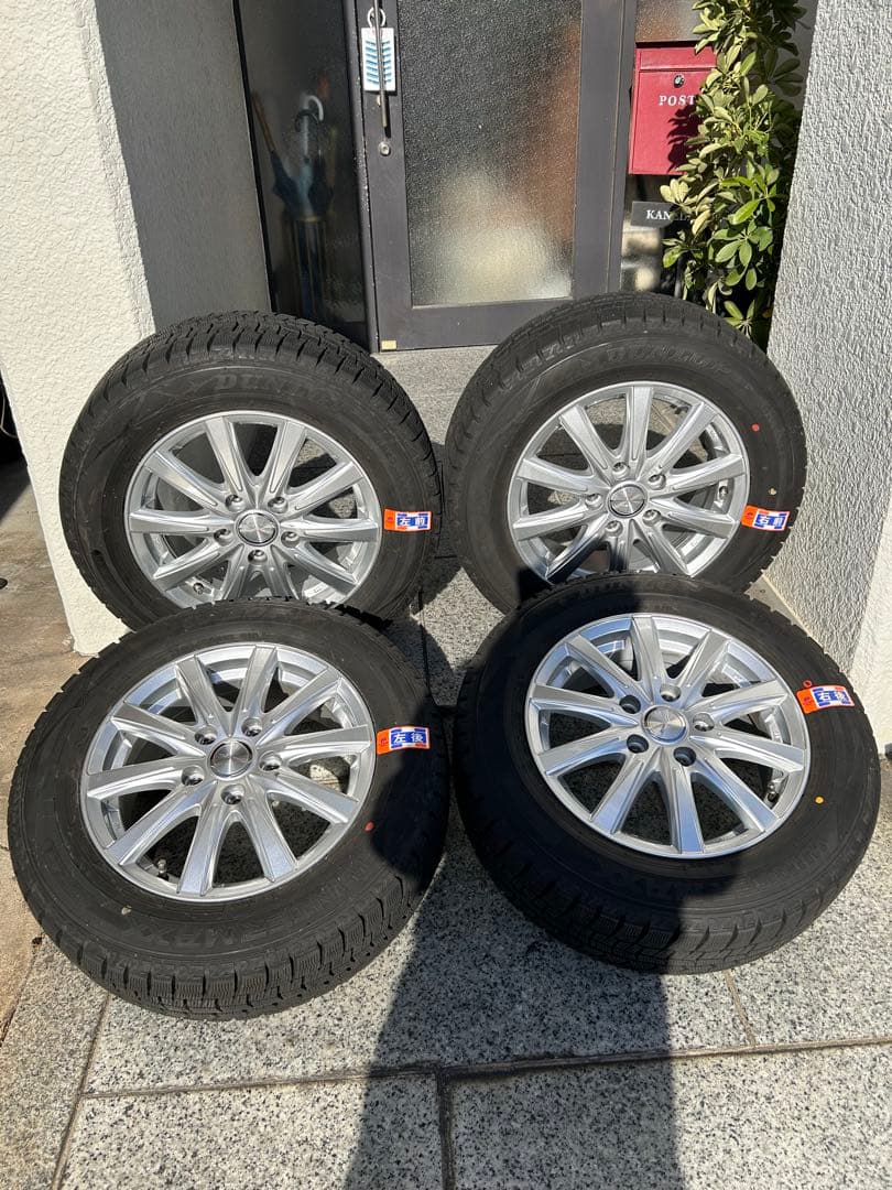 DUNLOPスタッドレスタイヤ 15インチ アルミホイール4本セット