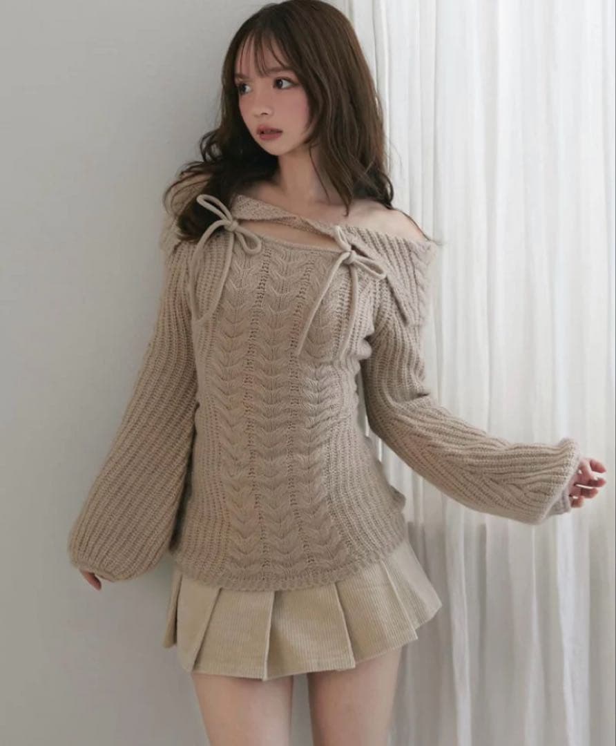 Aura cable knit tops andmary