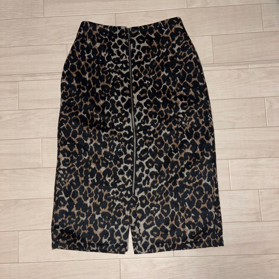 ぱ*ん様 YECCA VECCA ヒョウ柄タイトスカート　ウール