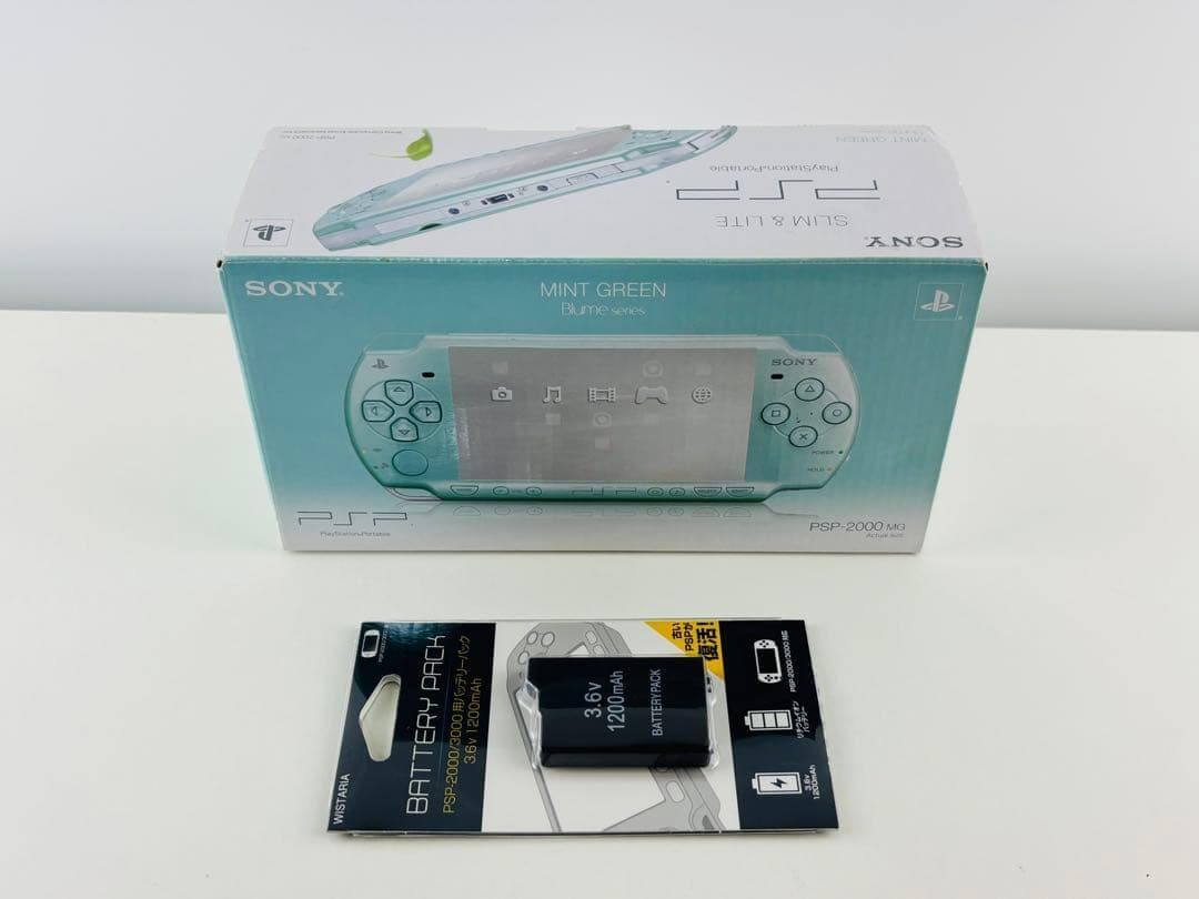 ほぼ新品 SONY PSP-2000 ミントグリーン 本体 ポータブル 完備品