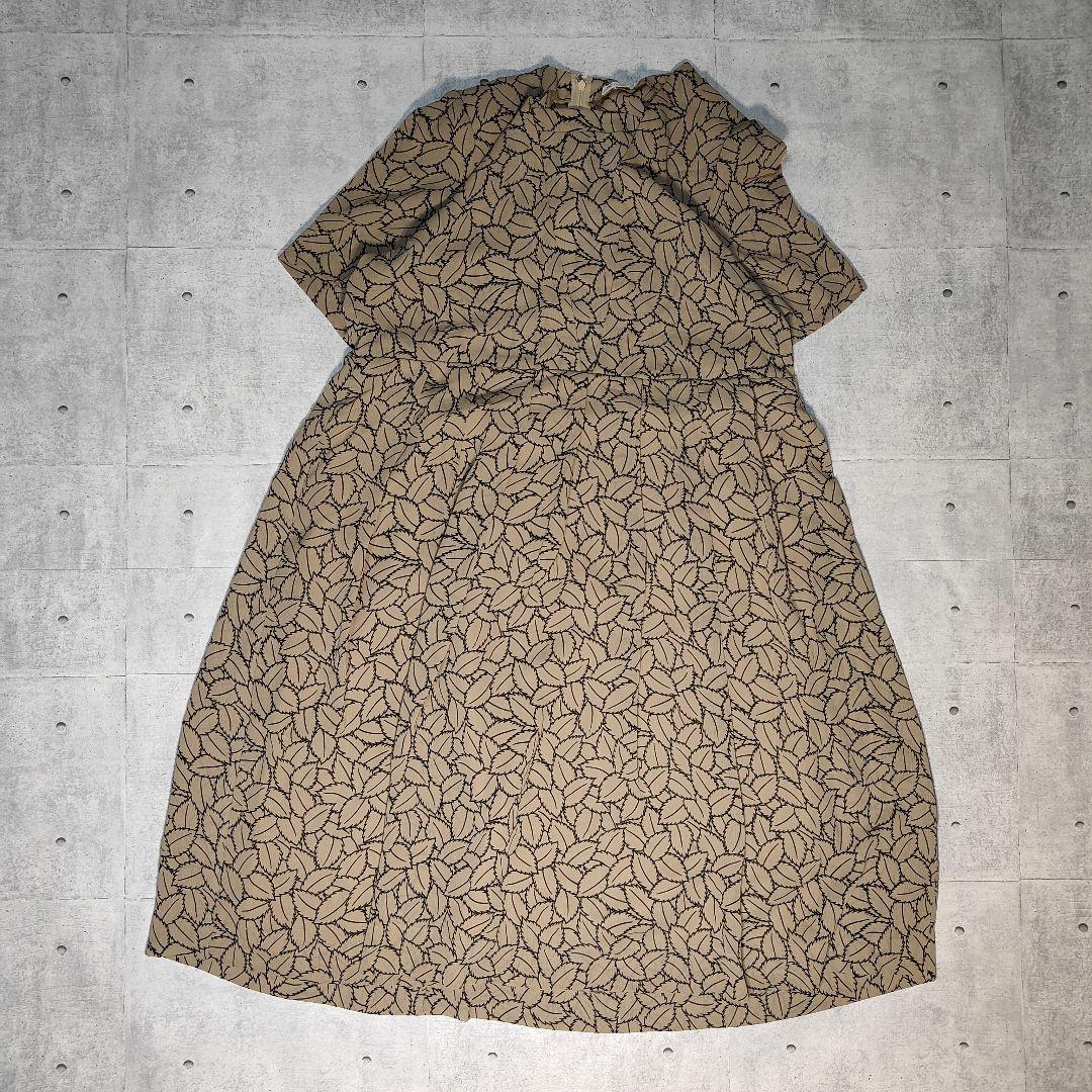 90’s vintage レトロ ワンピース 肩パッド リーフ柄 フレアワンピ