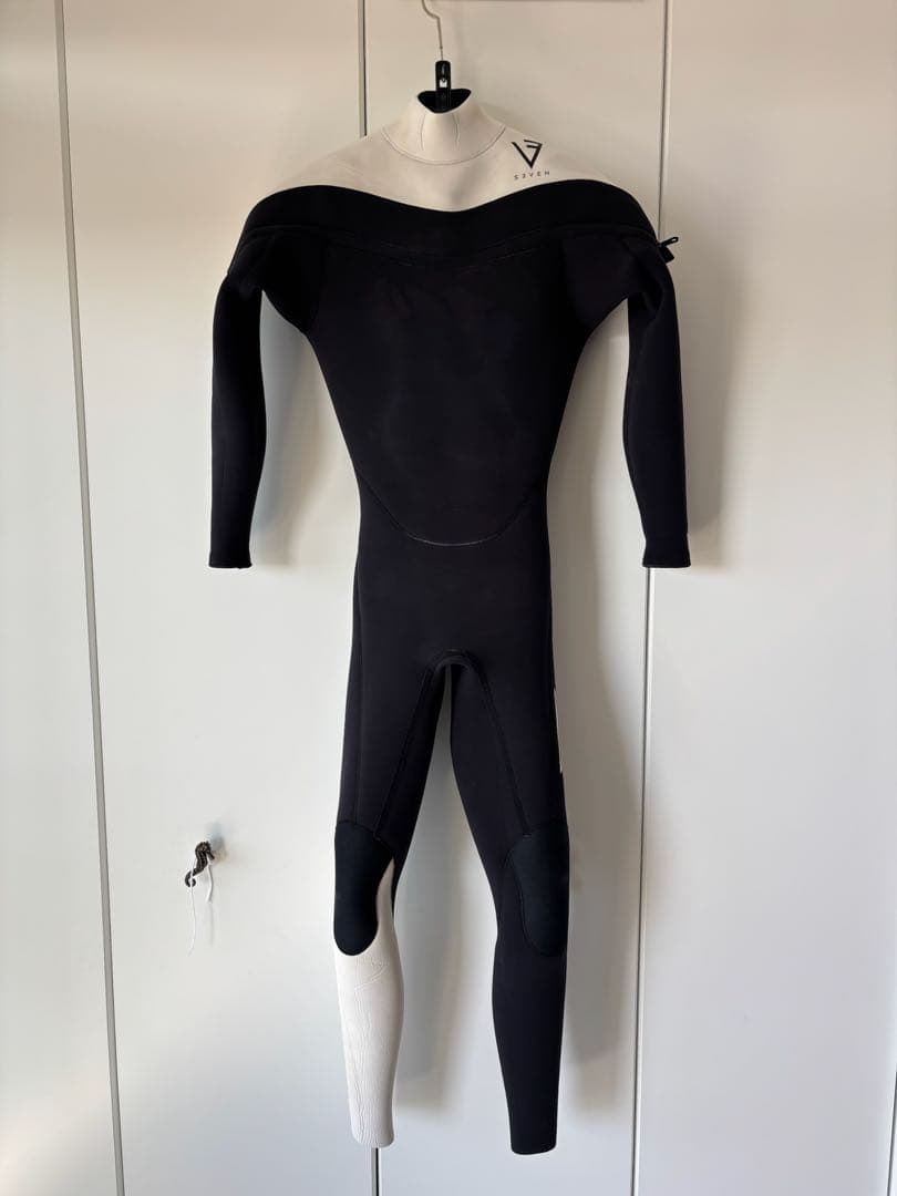 SEVEN 3mmフルスーツ チェストジップ　ウェットスーツ by メルカリ
