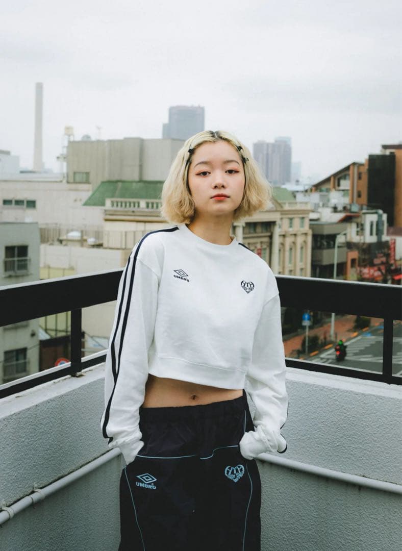 hth umbro cropped sweat 即完売 アイテム