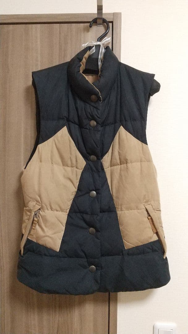 希少 ISSEY MIYAKE ダウンベスト