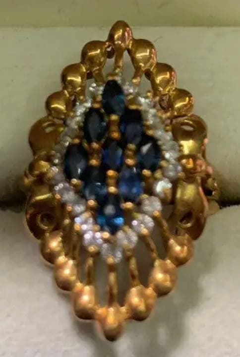 18k  ヒシ型サファイヤリング