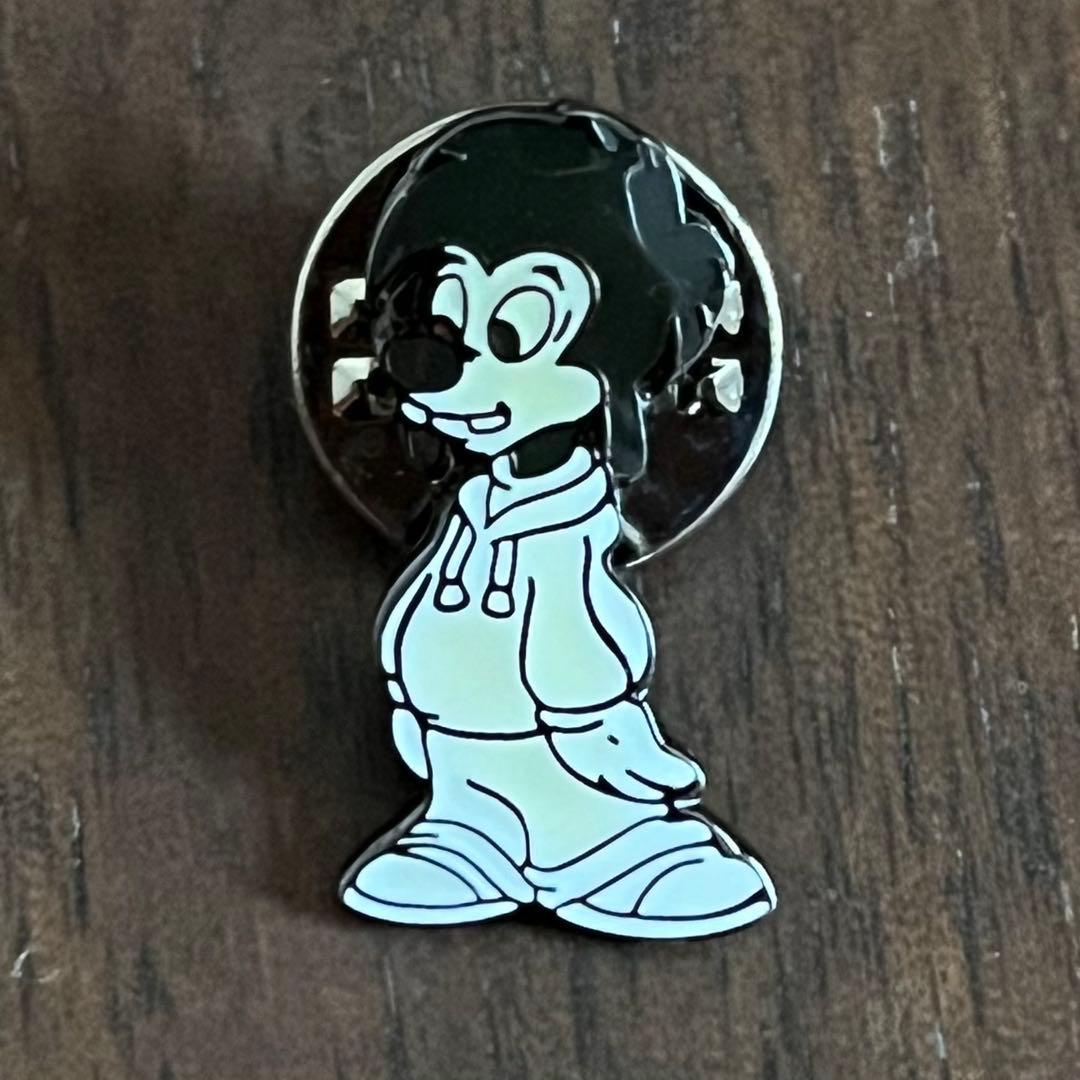 ディズニー マックス ピンバッジ ピンズ