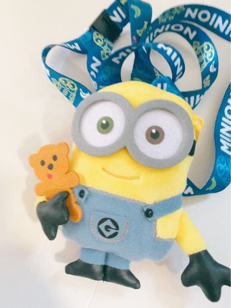 新品　ユニバーサルスタジオ　ミニオン ぬいぐるみ型パスケース by メルカリ