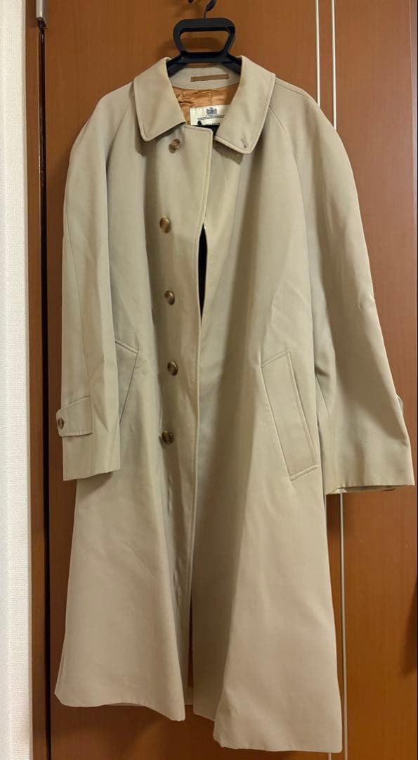 アクアスキュータム ベージュ メンズトレンチコート