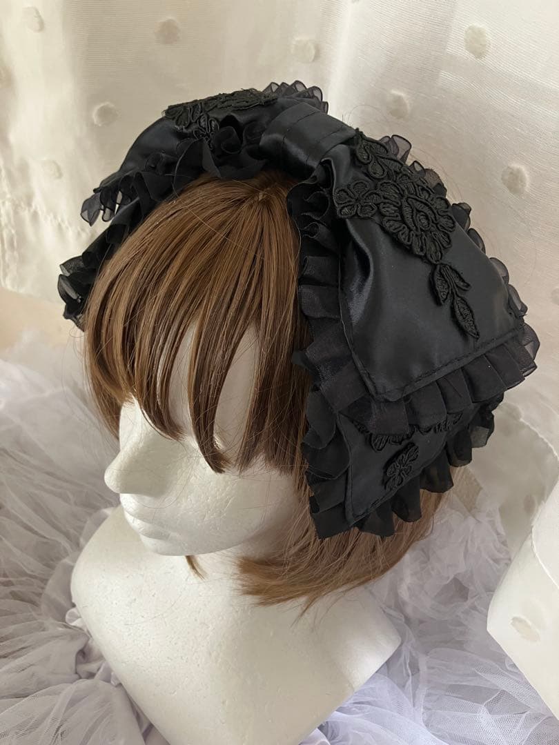 ハンドメイド一点もの　ゴシック風でかリボンヘッドドレス